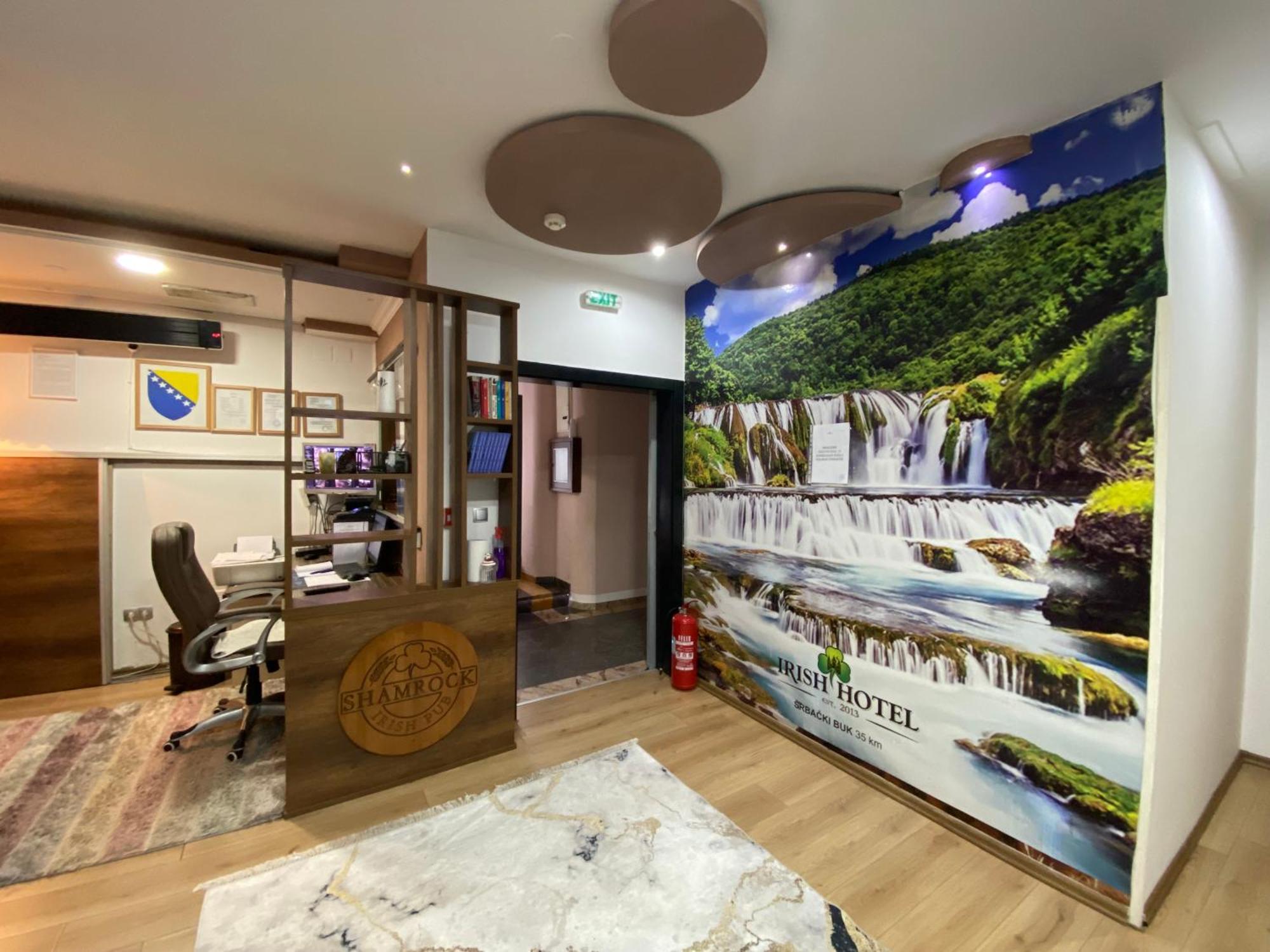 Hotel Irish Bihac Exterior photo