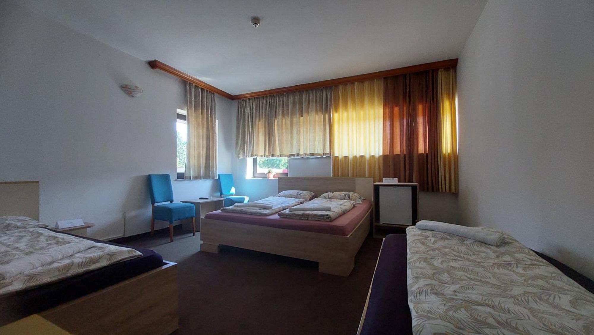 Hotel Irish Bihac Exterior photo